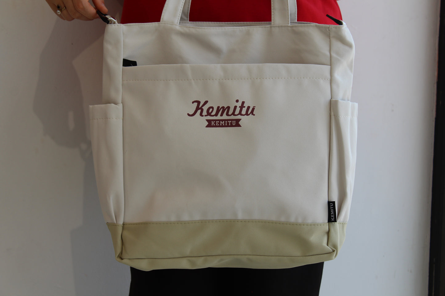 Tote bag