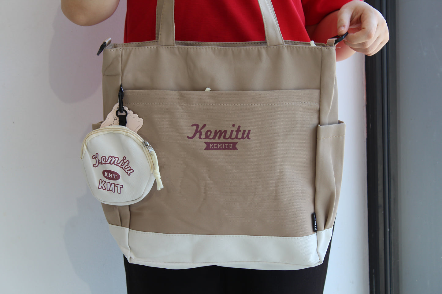Tote bag